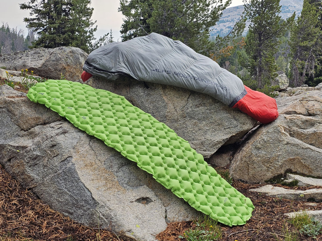 Sleeping bag gear