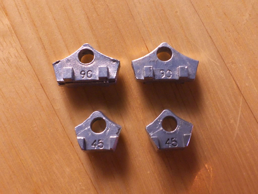 Modified hyperflex keys for DonJoy Defiance knee brace