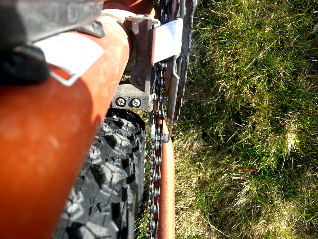 Tire clearance 2.25 Pyscho Genius front derailleur 2011 Trek Cobia