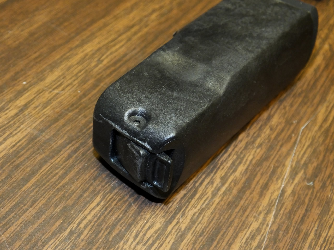 X-Bolt magazine release button