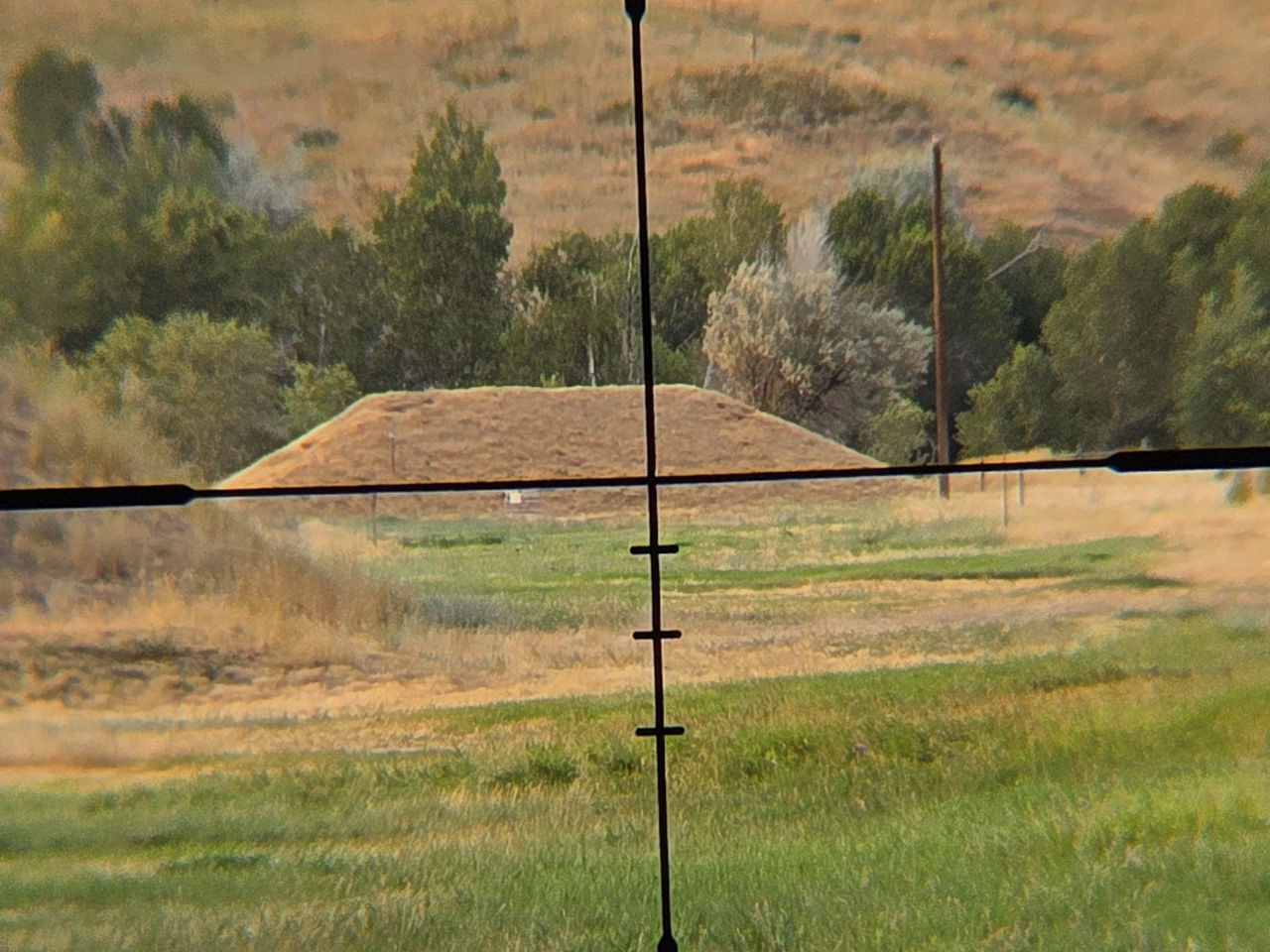 Muzzle-Loaders Genesis Reticle on 300 Yard Target